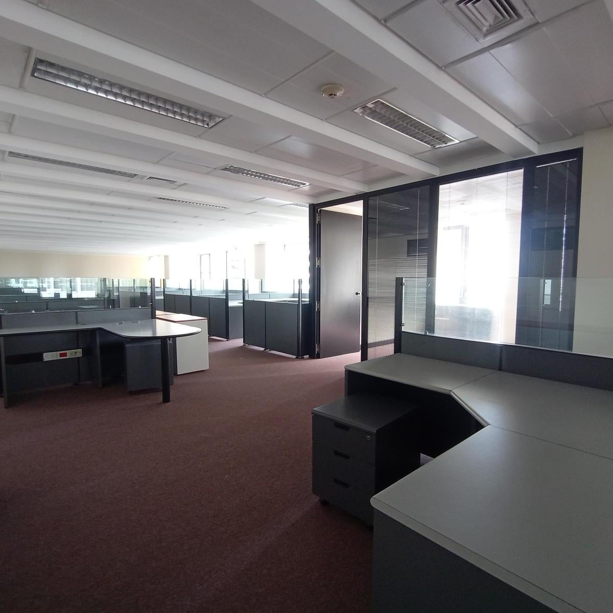 Foto de Edificio Comercial - Retiro, imagen 2