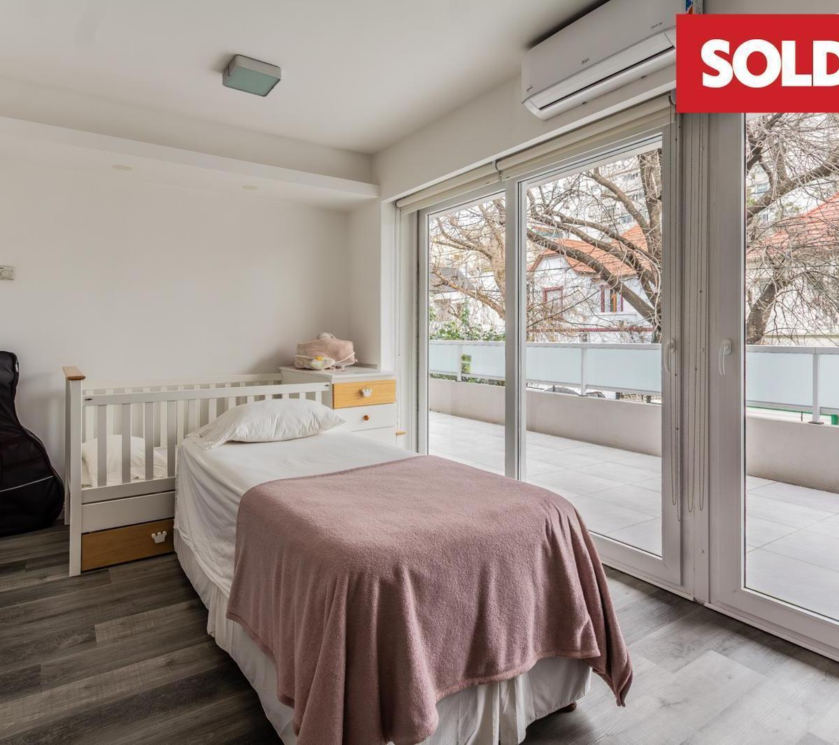 Departamento en Venta de 4 Ambientes - Coghlan 2