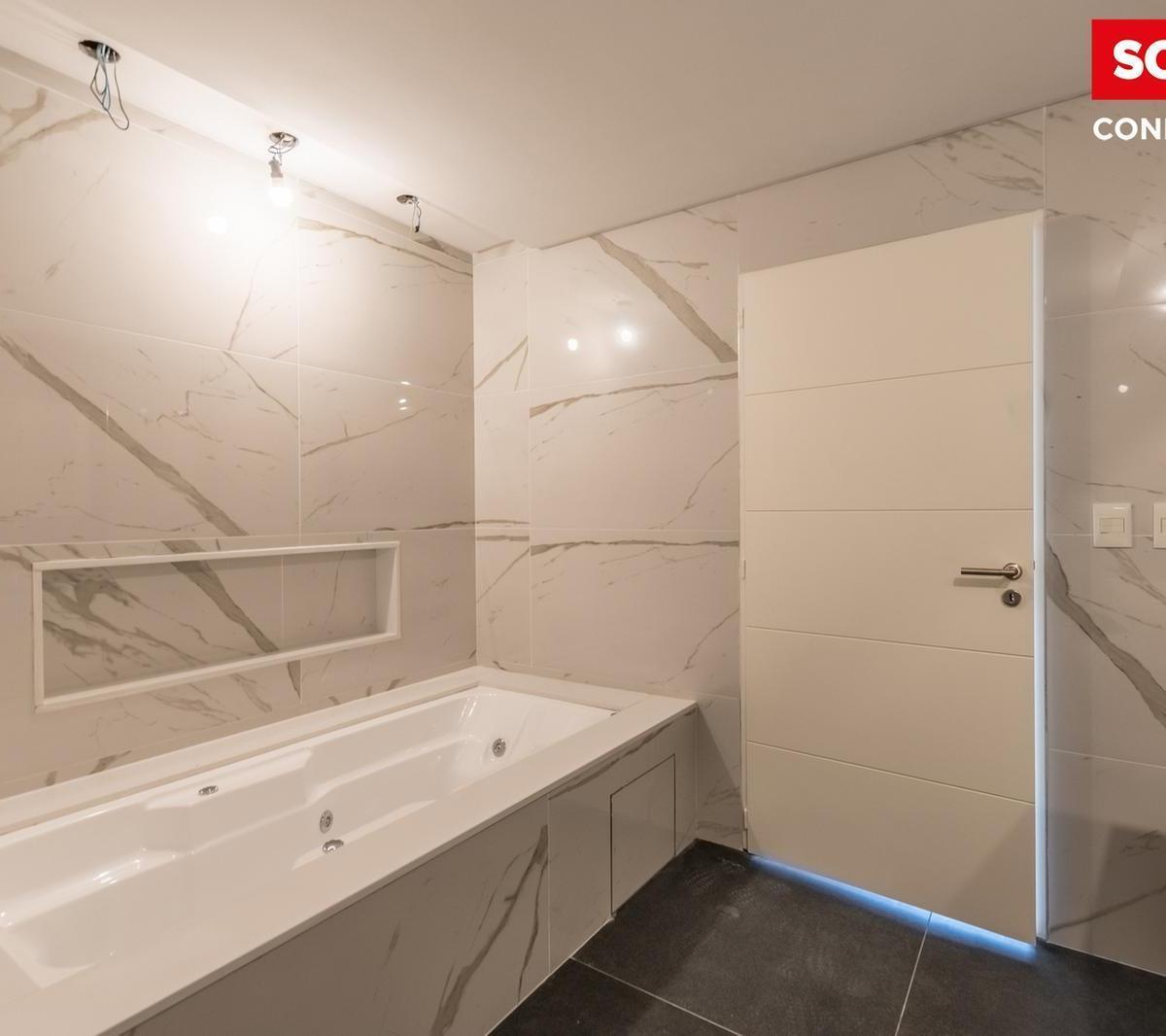 Foto de Departamento en venta de 6 ambientes en Caballito con balcón, patio y, imagen 3
