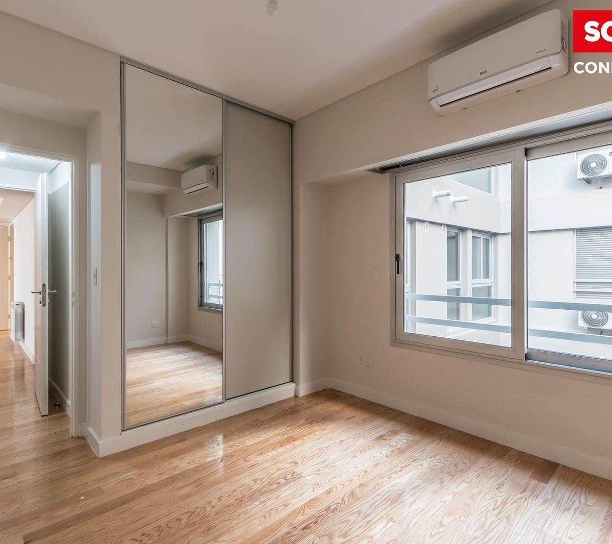 Departamento en Venta de 4 Ambientes Al Contrafrente con Balcón en Caballito 5