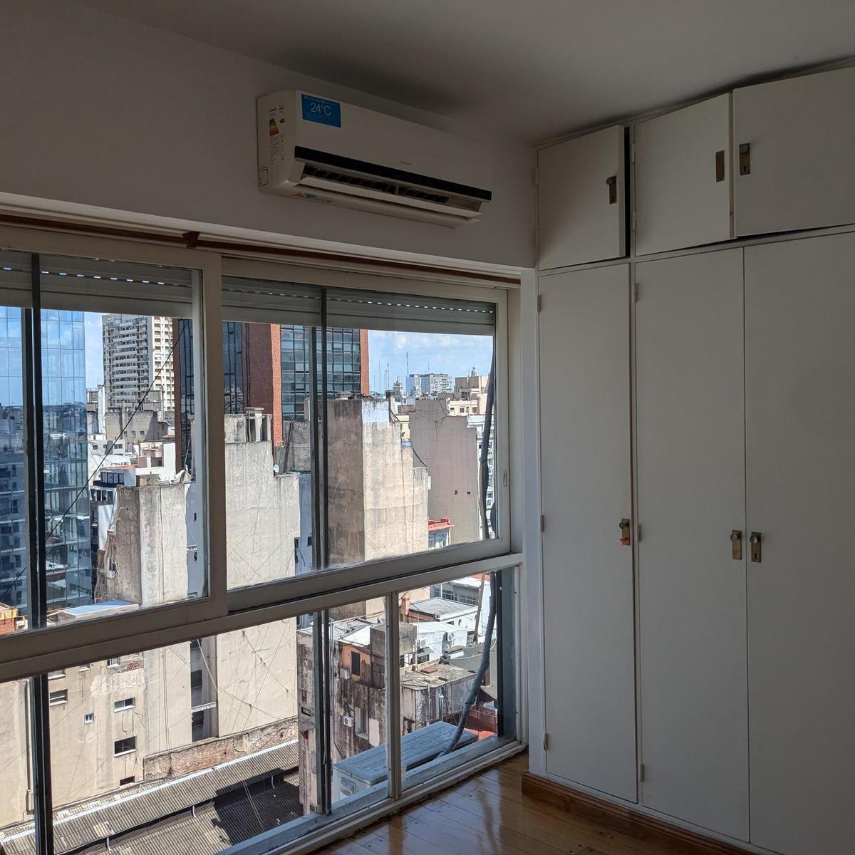 Departamento Dos Ambientes en Venta - Luminoso y con Vista Panoramica. 3