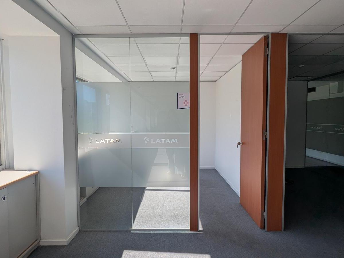 Piso de Oficina en Alquiler 4