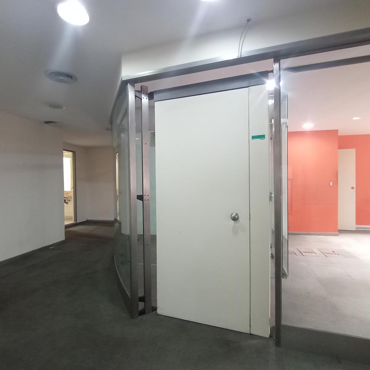Oficina de 180 m² en Alquiler y Venta con Cocheras - Microcentro 3