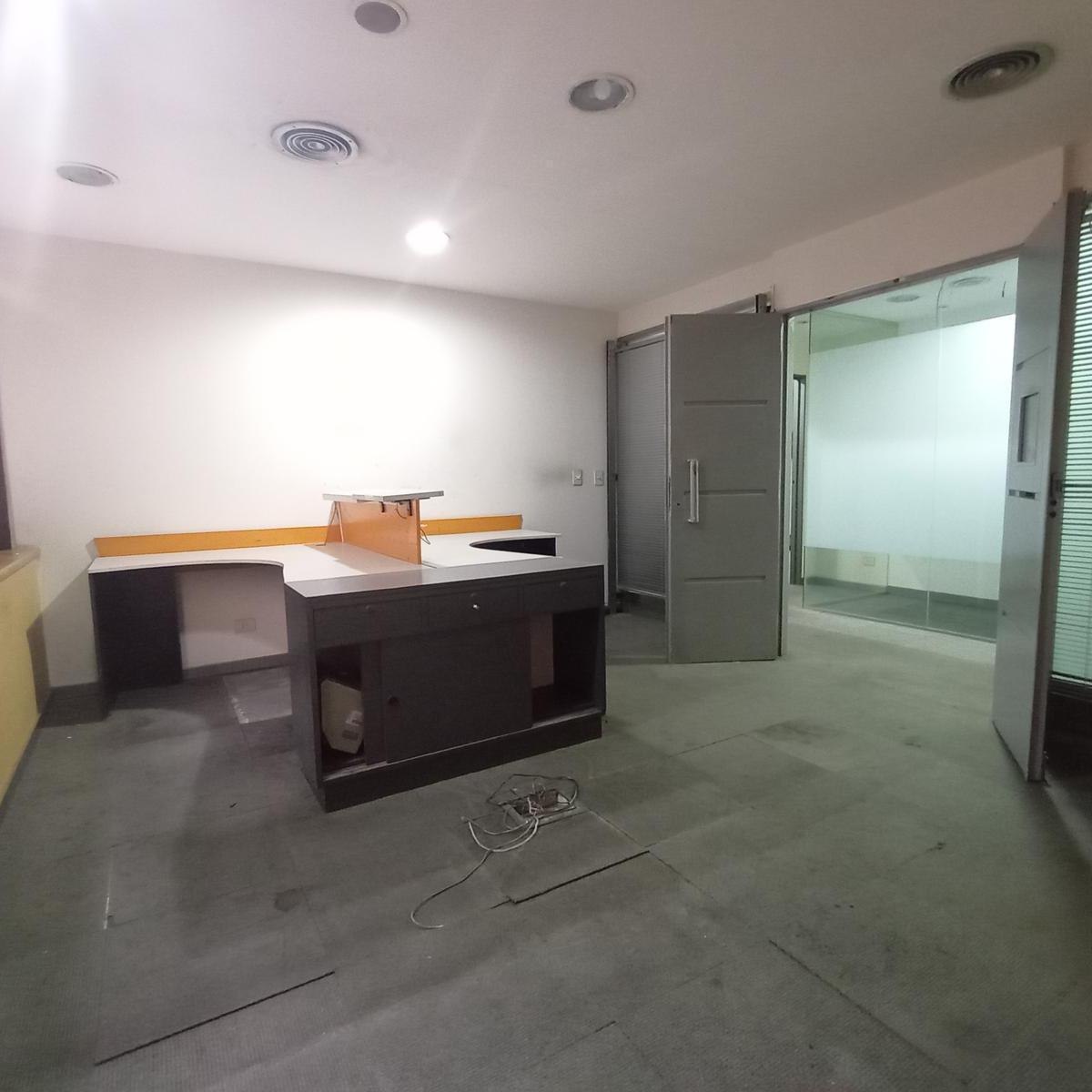 Oficina de 180 m² en Alquiler y Venta con Cocheras - Microcentro 2