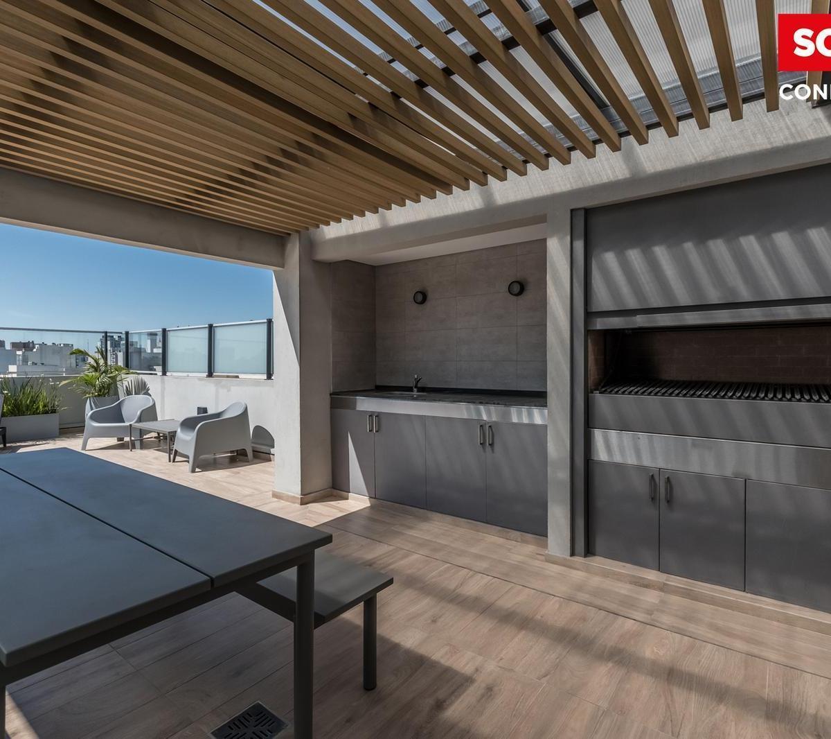 Departamento en Venta de 4 Ambientes en Caballito con Balcón y Patio. Excelente Construcción. 3