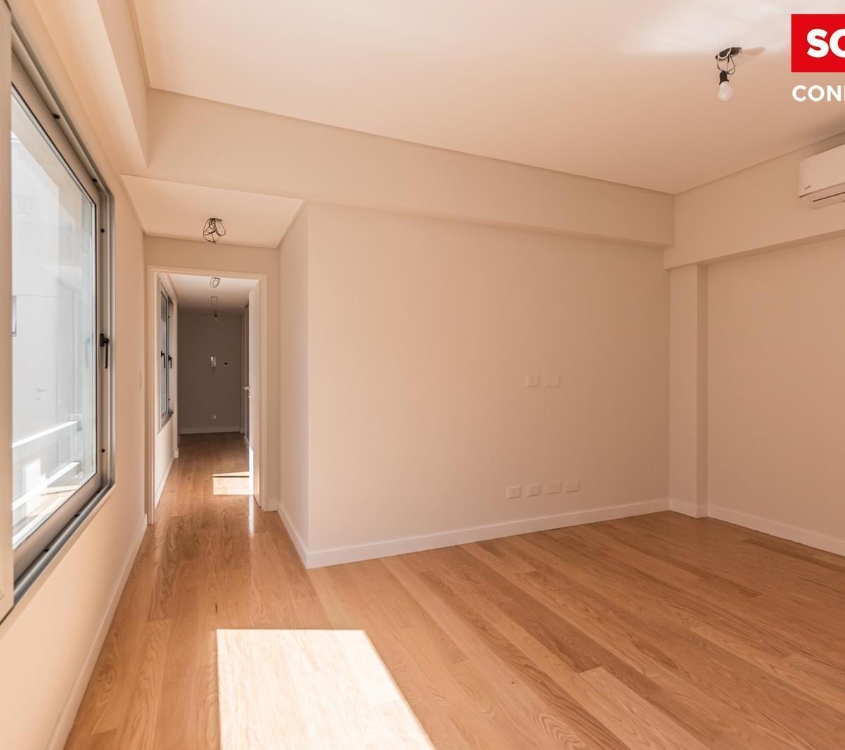 Departamento en Venta de 4 Ambientes en Caballito con Balcón y Patio. Excelente Construcción. 4