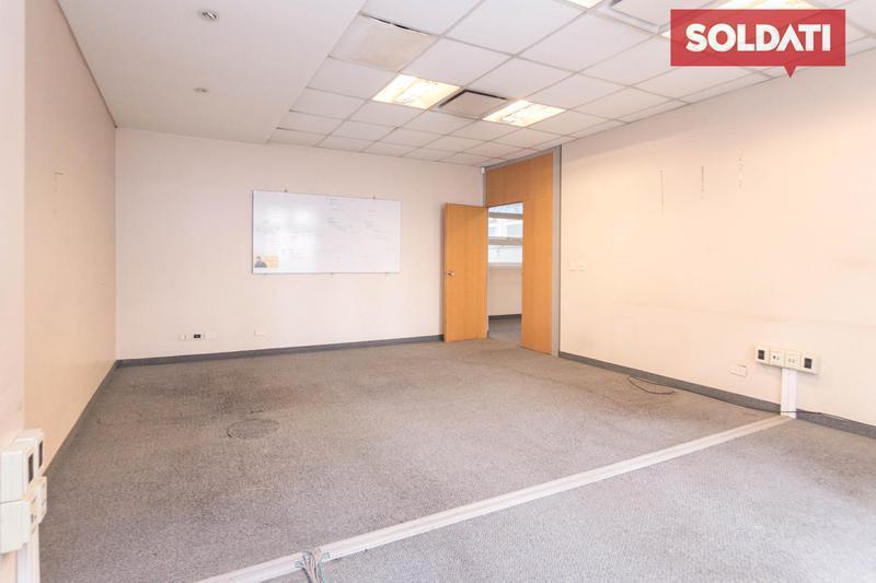 Foto de Oficina en Venta con Renta piso 6 Microcentro muy luminosa, imagen 3