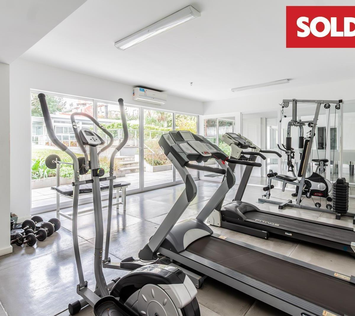 Departamento en Venta de 4 Ambientes - Coghlan 1