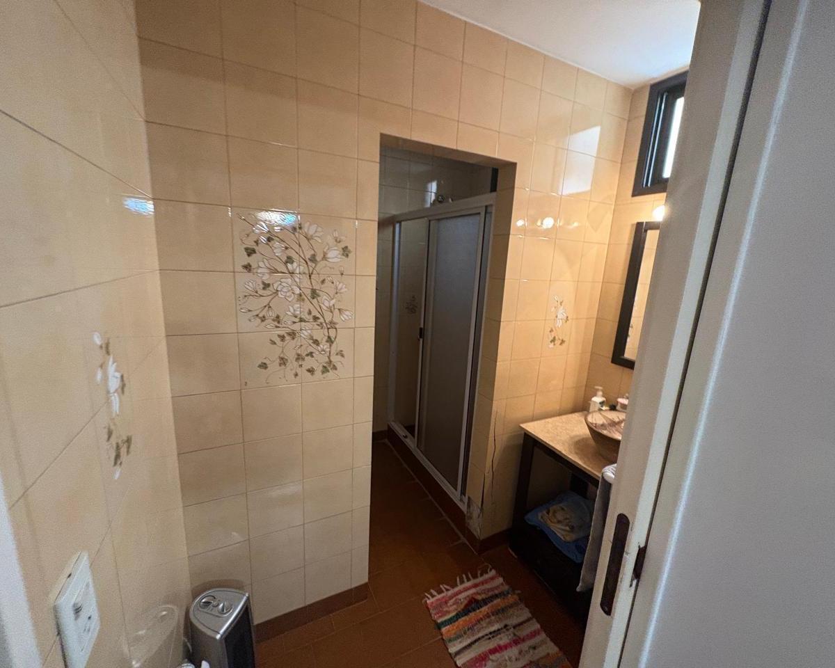 Foto de Casa 2 plantas con Patio en Venta - 4 ambientes - San Cristobal, imagen 5