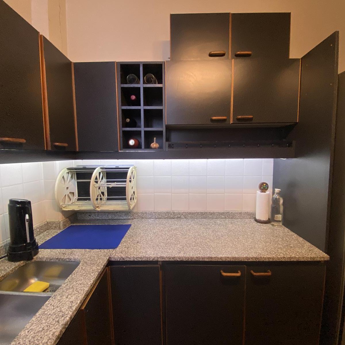 Departamento Semipiso con Balcon Luminoso en Venta 3