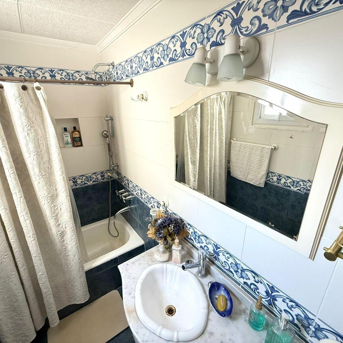 Departamento en Venta 3 Ambientes a 1 Cuadra del Abasto con Balcón 3
