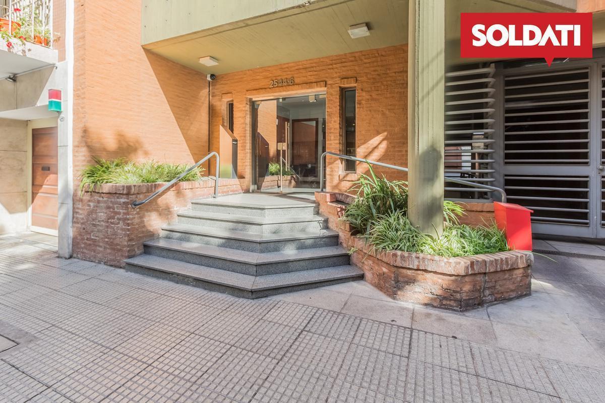 Venta Departamento en Belgrano Gran Terraza, 4 Ambientes Mas Dependencias y Cochera 3