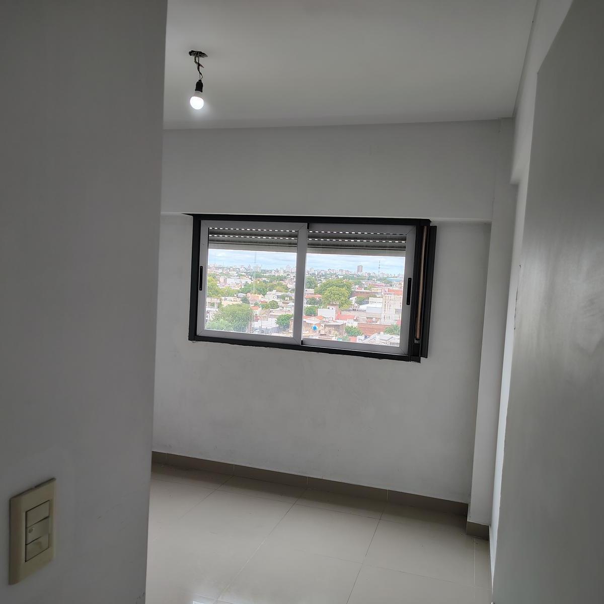 Departamento 2 Ambientes - Edificio Torre - Vista Abierta - Muy Buena Opción 4