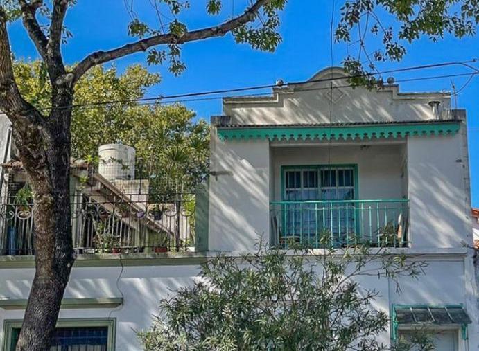 Casa en venta 2 dormitorios con terraza. Muy luminoso - San Isidro.
