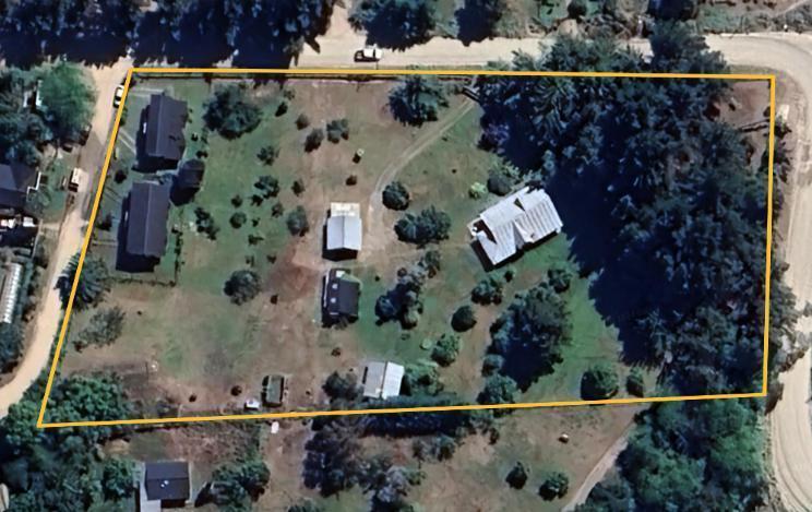 Cabañas / Hotel en Venta Vista a Las Montañas a Cudaras de La Laguna Huemul 1