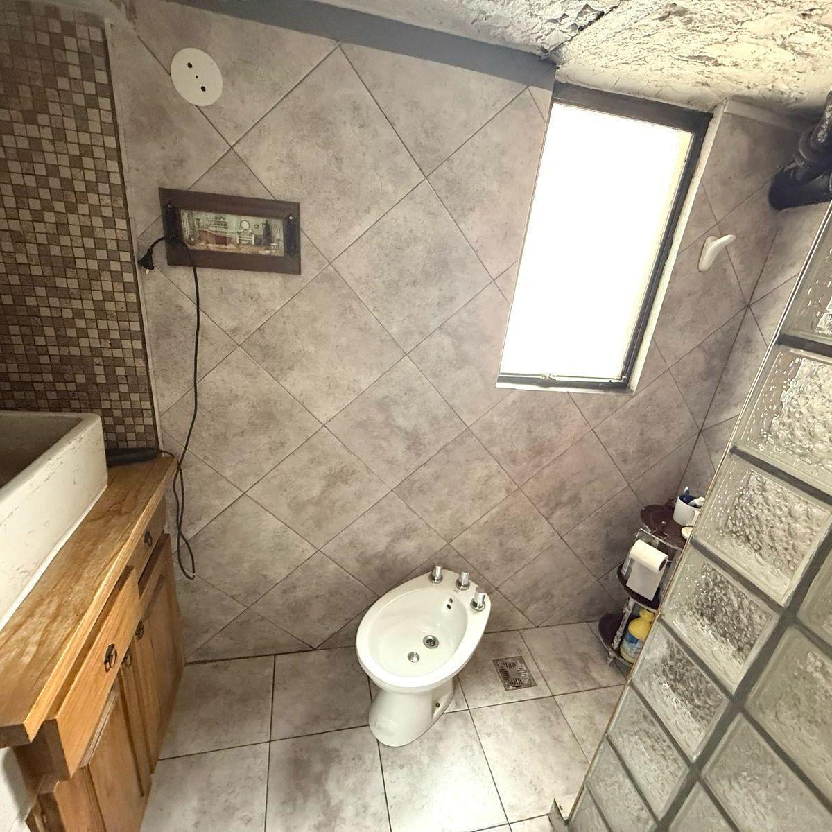 Departamento Reciclado en Venta en Monserrat 4