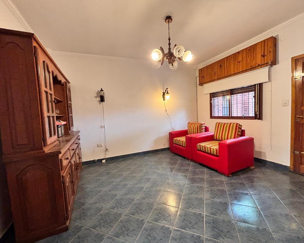 Casa a La Venta con Departamento - San Miguel 1