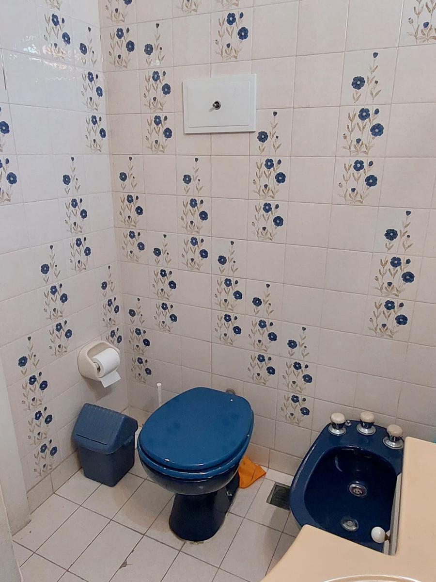 Foto de Casa en Venta 4 dormitorios en Olivos, pileta climatizada, jardin, imagen 4