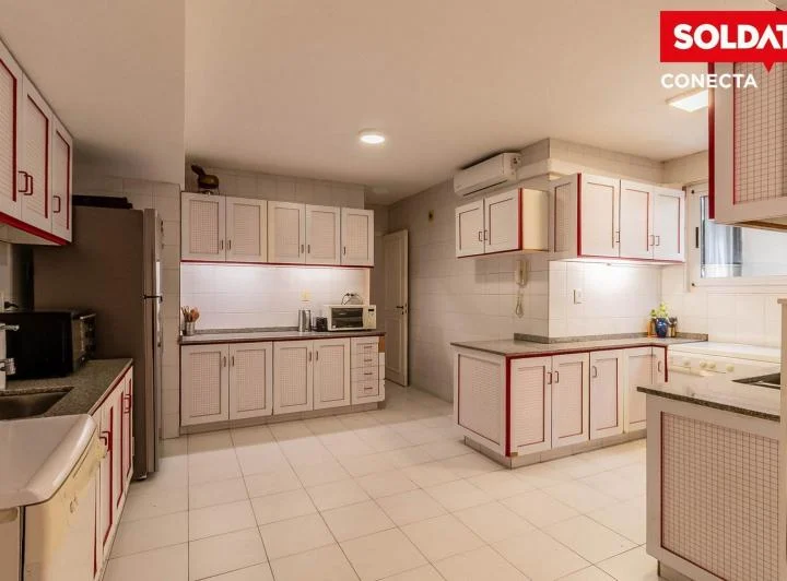 Departamento 3 dormitorios en Venta - Contrafrente - Balcón - Vigilancia 24 hs - Recoleta 5