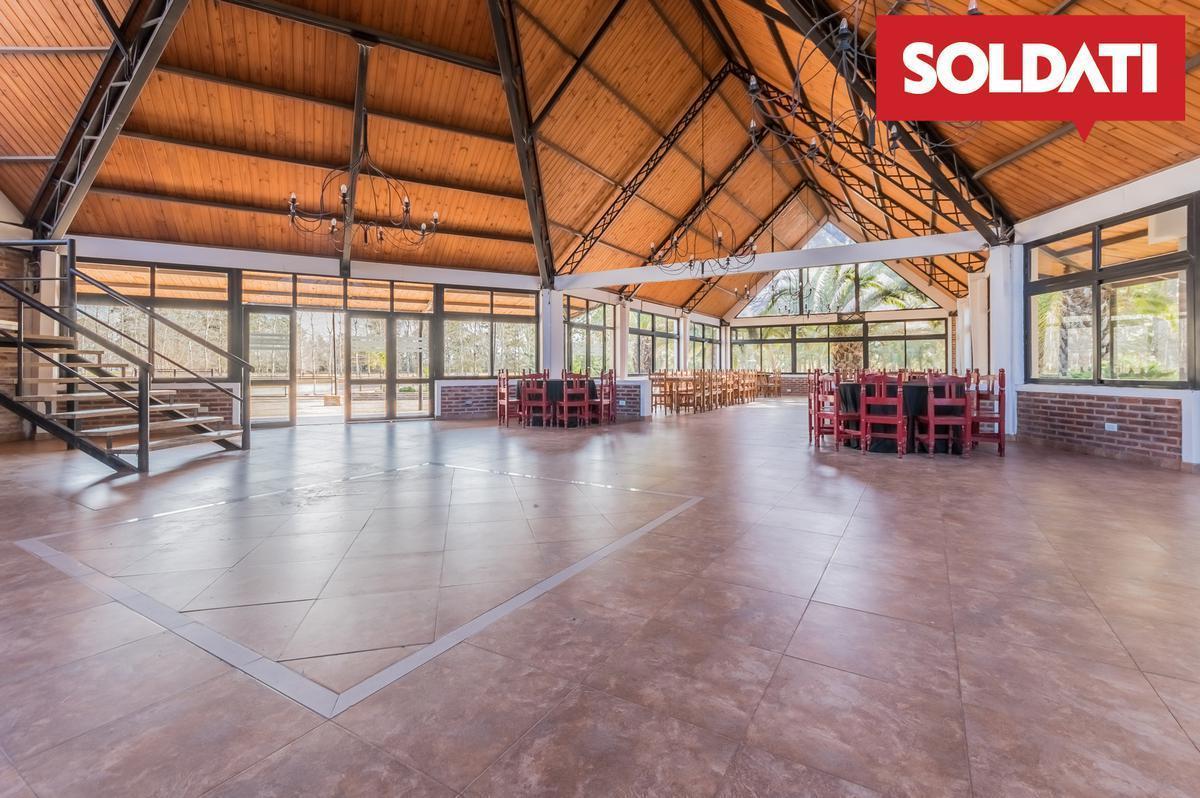 Lotes 2.000m2 en Venta - Altos de Mercedes  Club de Campo -