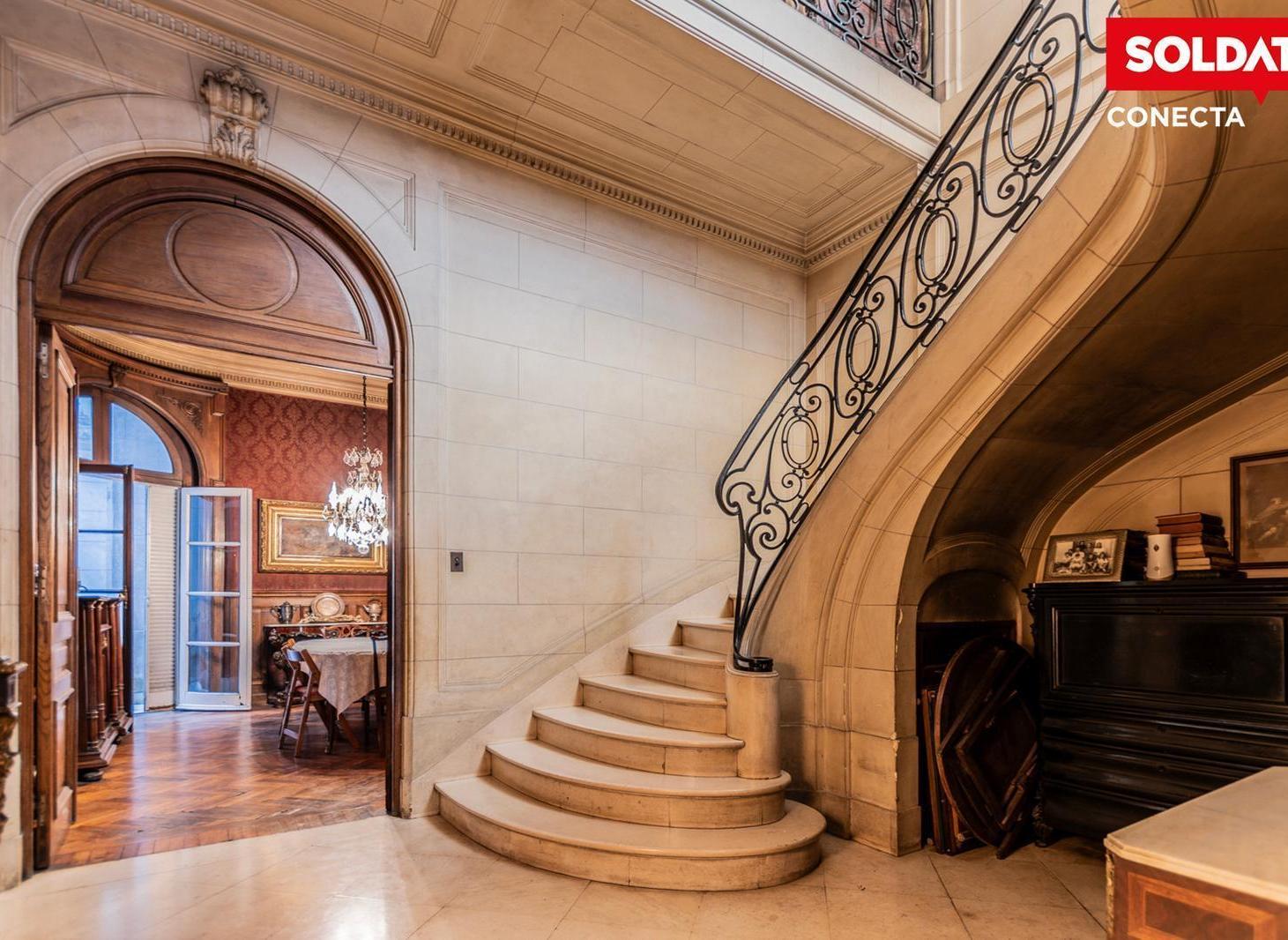 Petit Hotel en Venta - Recoleta