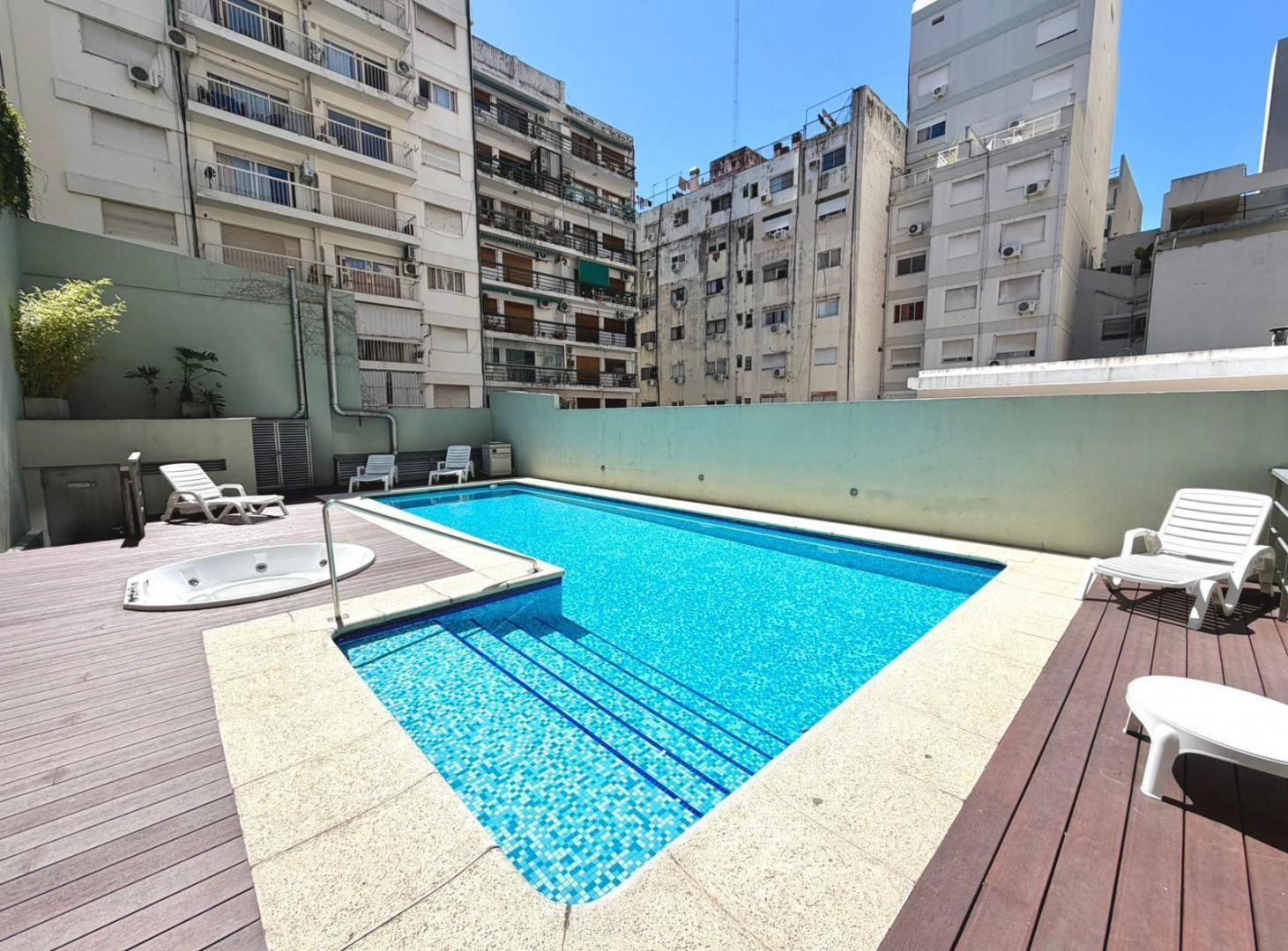 Departamento 4 Ambientes con Balcón al Frente con Cochera y Amenities