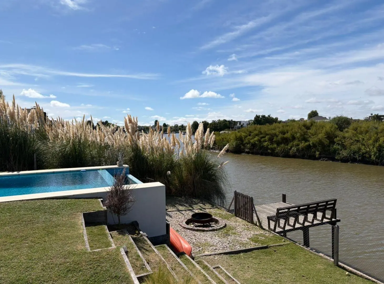 Lindísima casa moderna con bajada al Rio,  en Barrio Náutico El Canal Villanueva. (Dique Lujan) 5