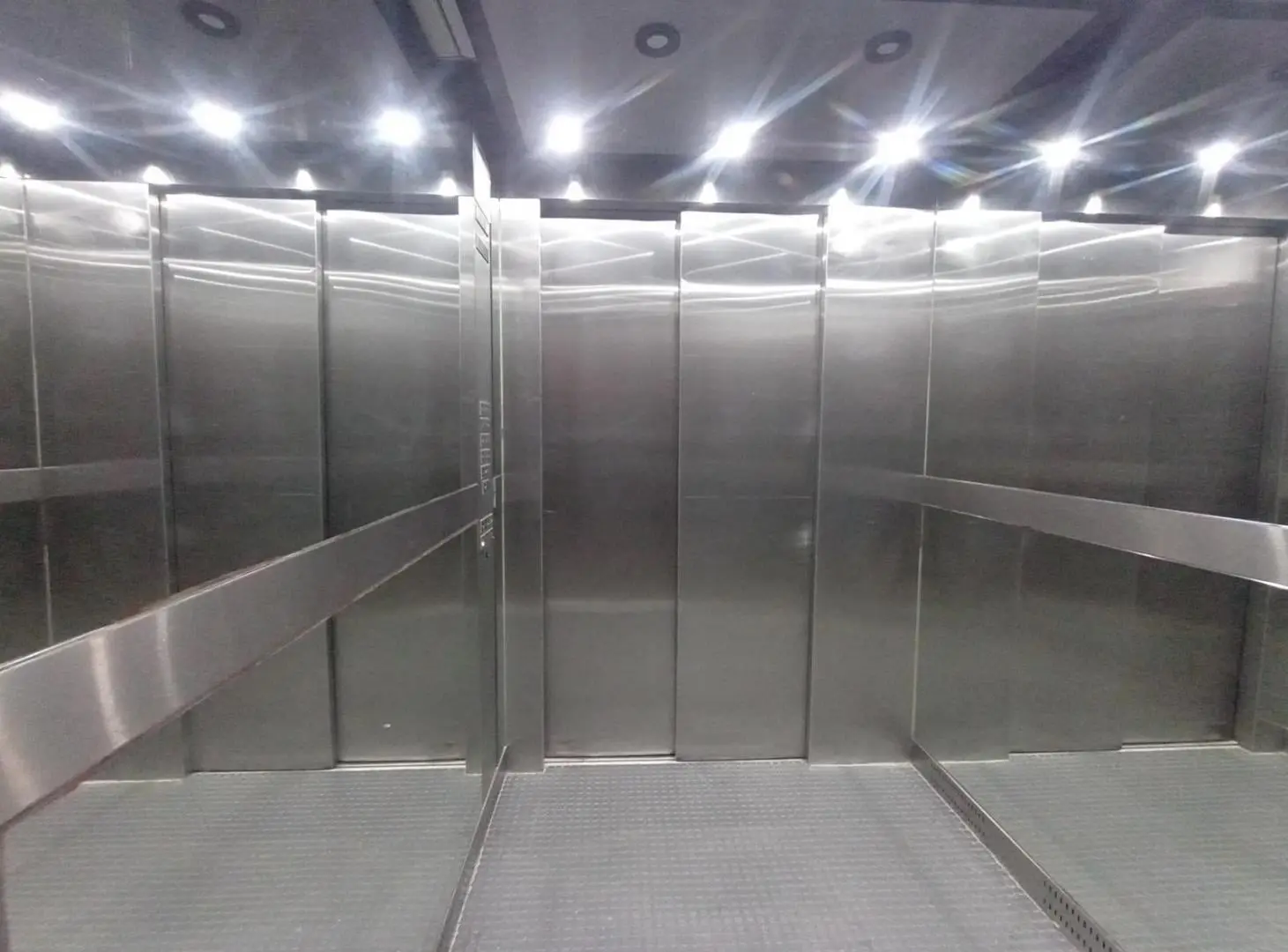 Alquiler de Importante oficina reacondicionada en Microcentro, con cocheras 4