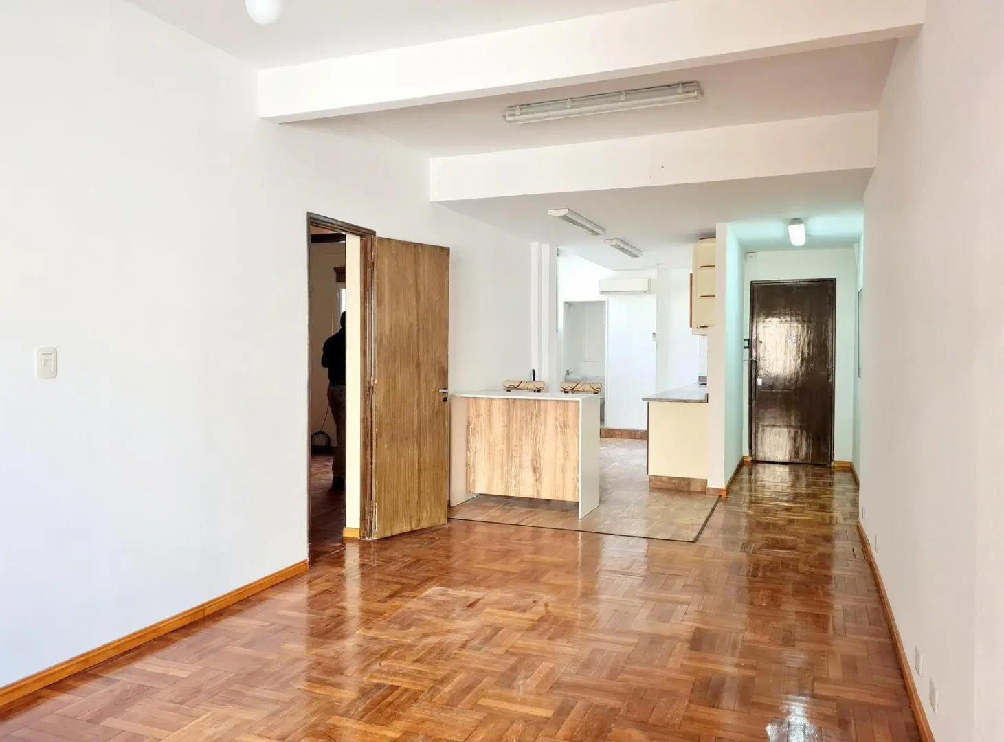Departamento de 3 Ambientes en  Venta con renta - Balcón - Tribunales 4