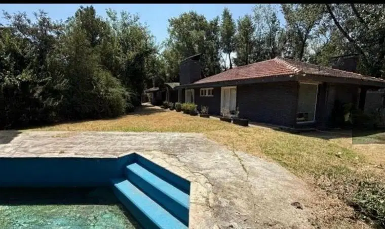 Casa de 6 dormitorios con jardín y pileta en La Horqueta - Venta 4