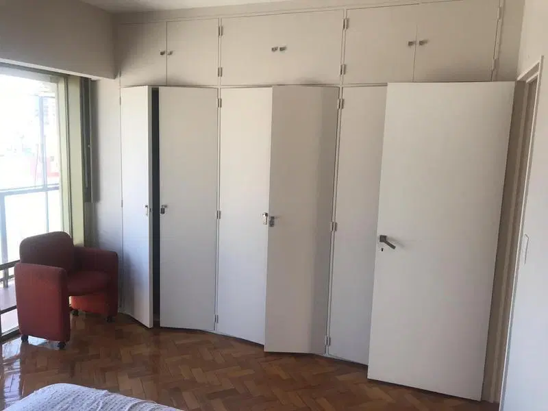 Departamento sobre Av. Las Heras con Balcón en Venta - Barrio Norte 4