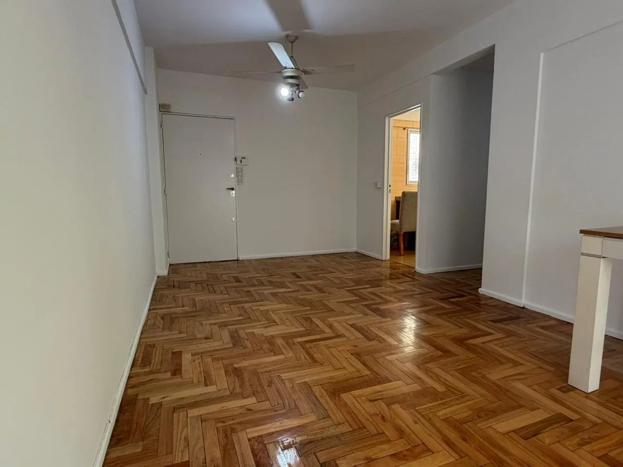 Departamento 3 amb. al frente con balcon y cochera en Villa Urquiza 5