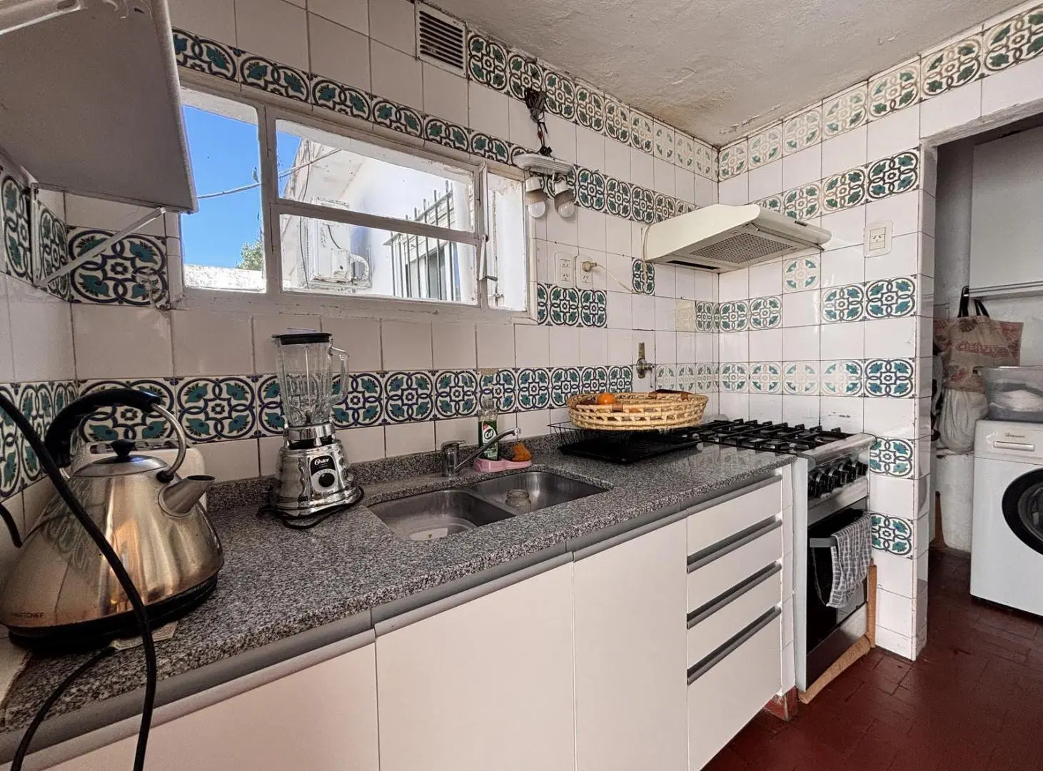 Casa a la venta con renta hasta Abril 2026 - Bella Vista 4