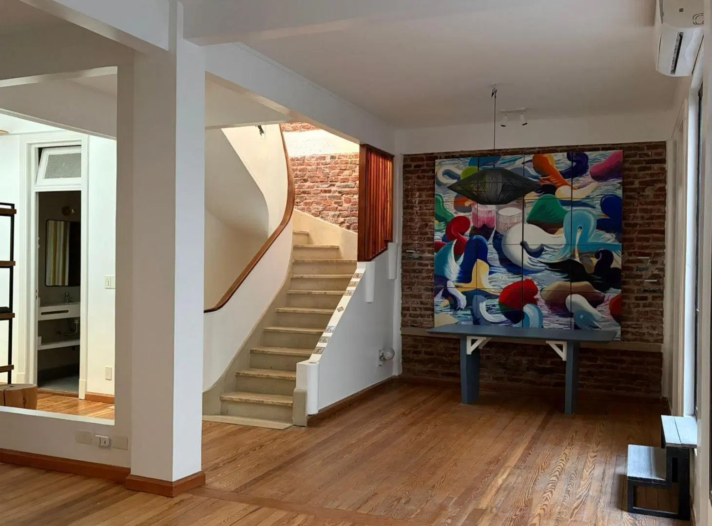 Departamento en Alquiler en Mart.-Vias/Libertador con terraza grande 2