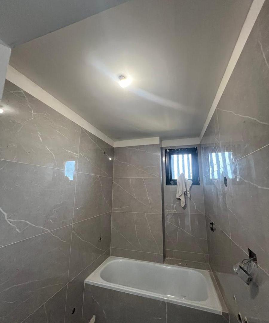 Foto de Departamento 3 ambientes en Venta - Monte Castro, imagen 4