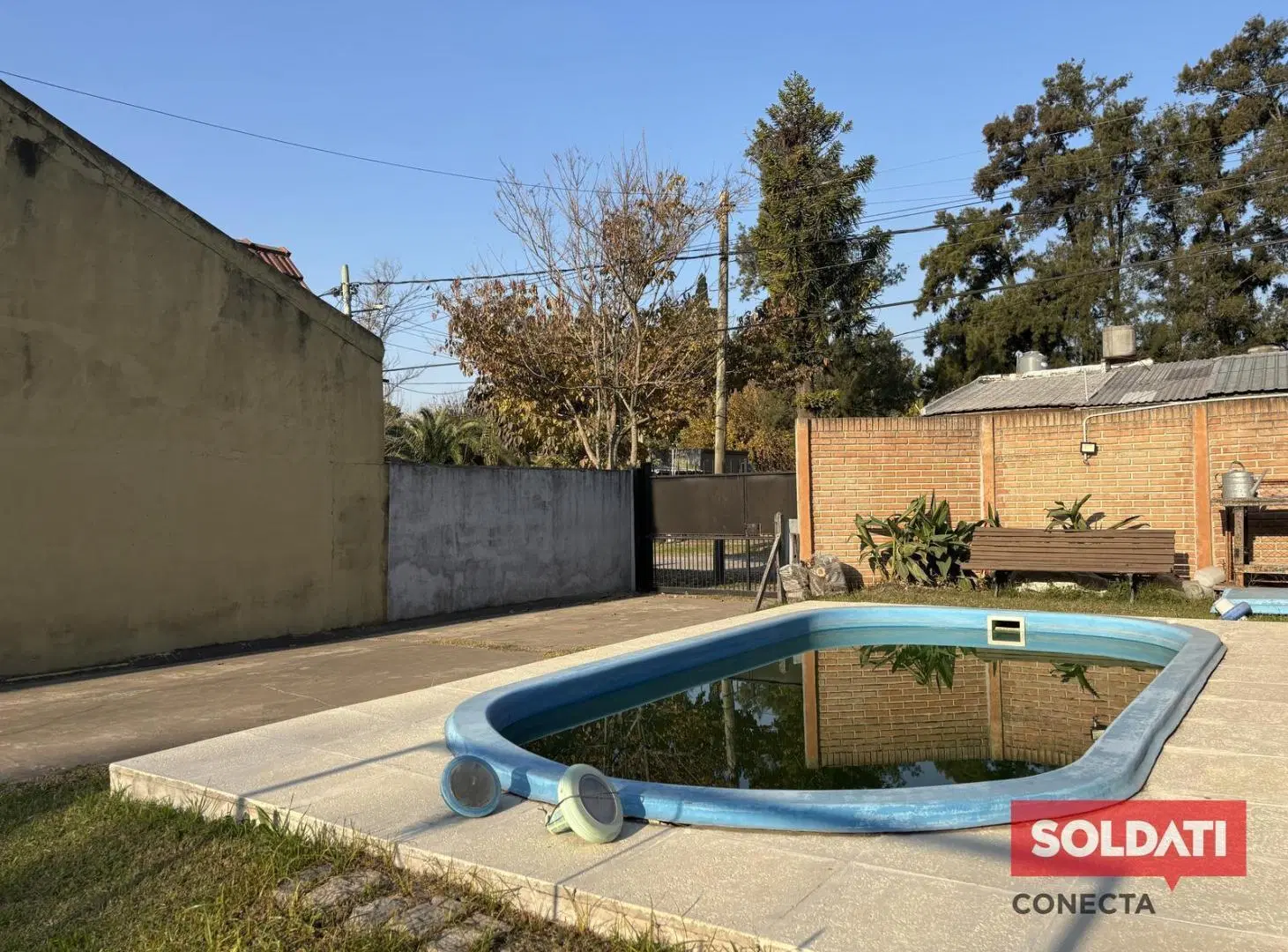 Casa en venta Villa Udaondo - quincho y pileta 5