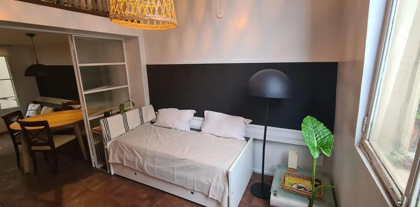 Departamento duplex en venta. 2 ambientes. Luminoso. Apto Profesional. 2