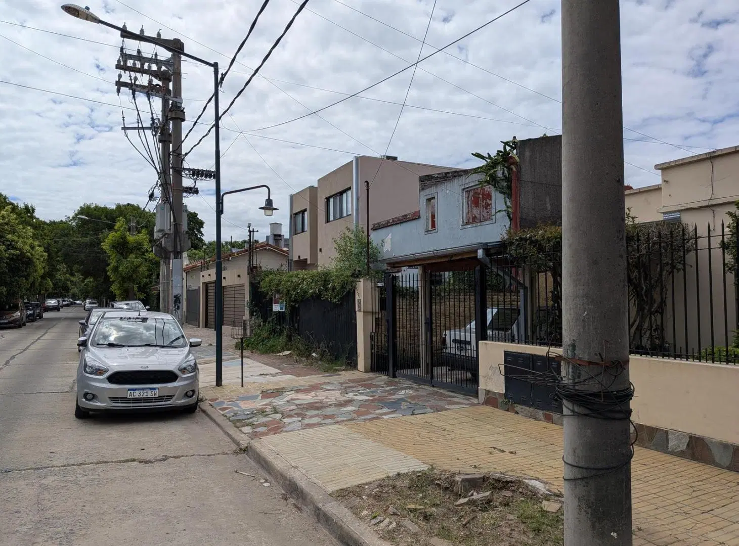 Terreno en Martinez - Entre Santa Fe y Fleming, en muy linda zona y con muy buen acceso. Venta 2
