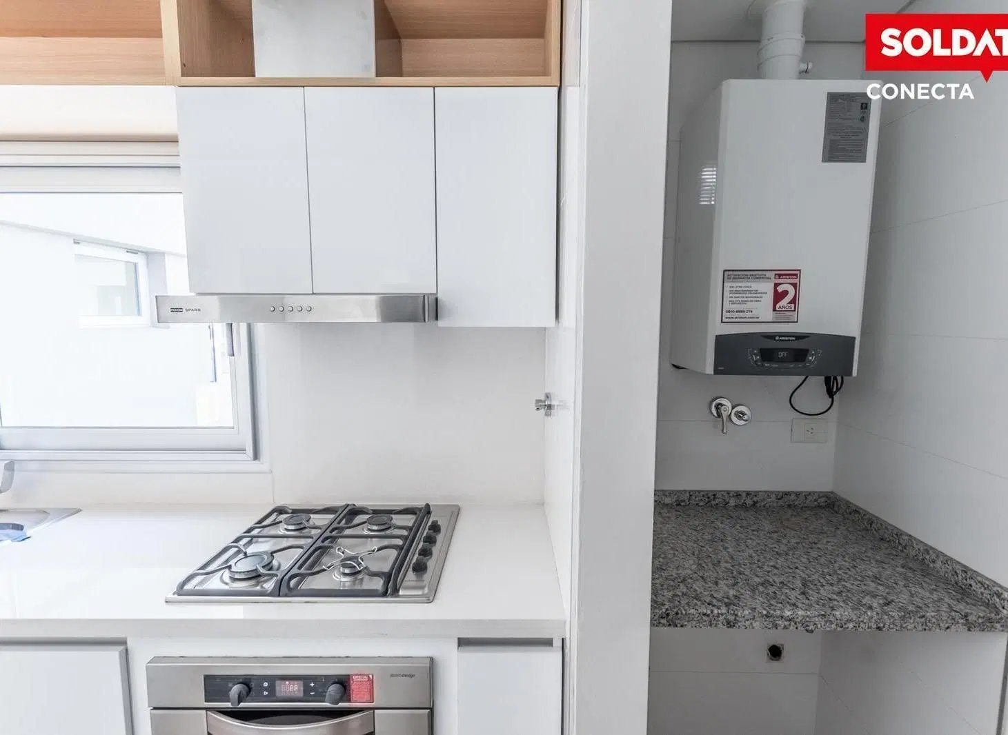 Departamento en  venta de 2 ambientes al contrafrente con balcón y patio en Caballito 2