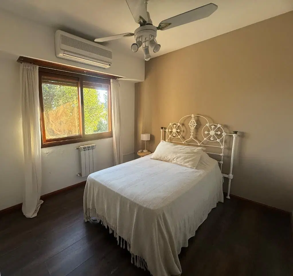 Casa en Venta de 6 Dormitorios Pileta, Jardin y Quincho - Cochera cubierta - Punta Chica - Victoria 5