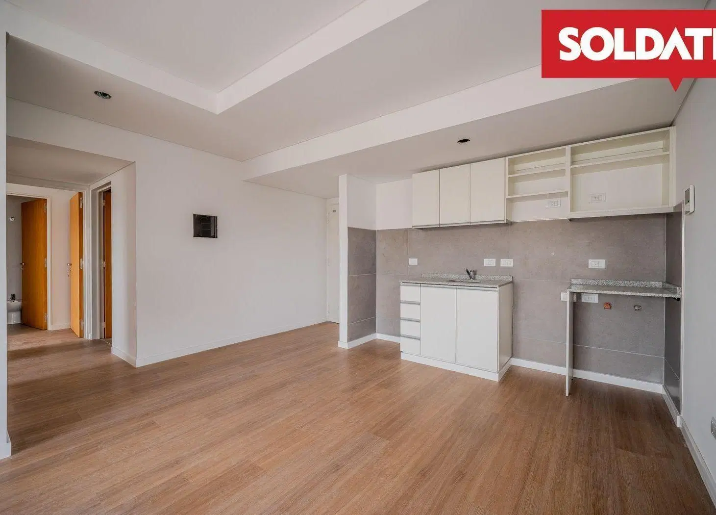 Venta departamento con vista abierta y apto crédito a metros de Plaza Irlanda 4
