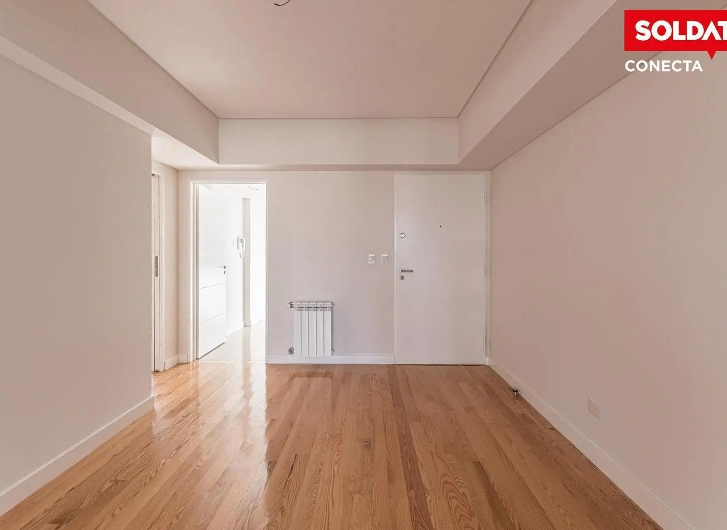 Departamento en  venta de 3 ambientes al frente con balcón y patio en Caballito 2