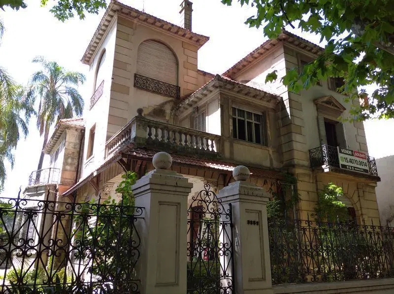 Antigua Casona en Venta a reciclar| Belgrano R | Av de los Incas 1