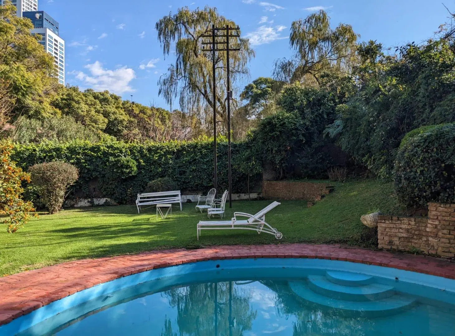 Terreno con Casa de 4 plantas Pileta y Parilla en Venta - Barrio Parque - Palermo 8
