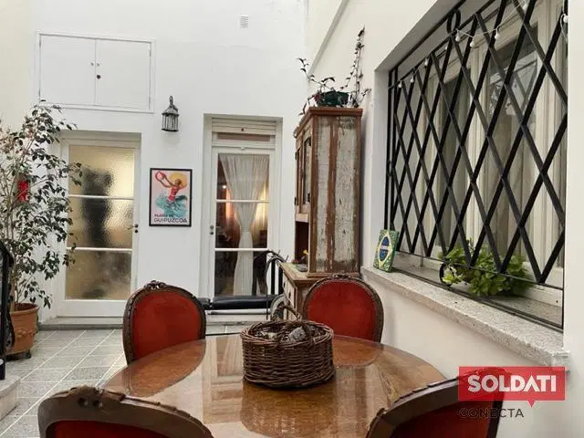 RETASADA!! Casa en venta con terraza, reciclada a nuevo - San Telmo- Permuta por deptos 4