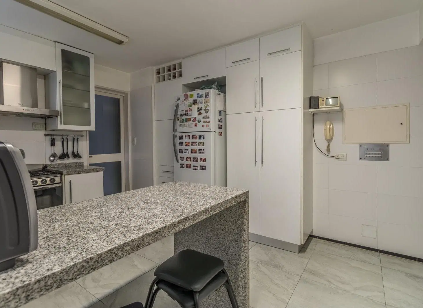 Excelente Departamento en Palermo Chico con 4 dormitorios y balcón. 8