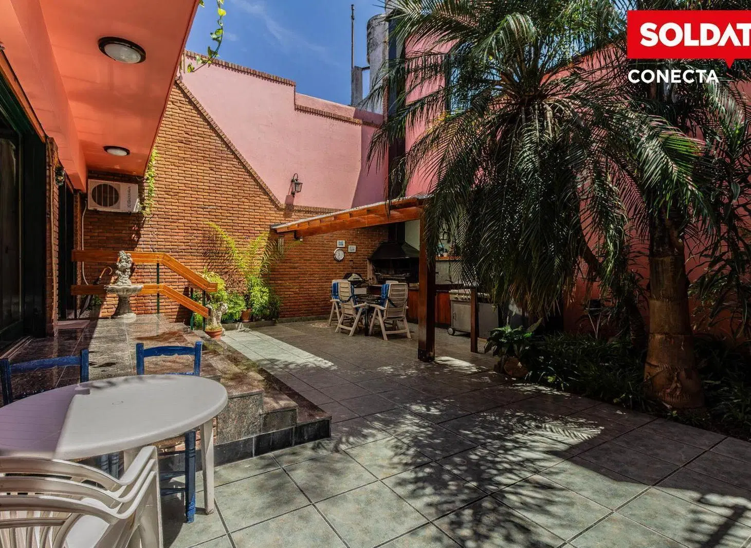 Venta Casa Flores CABA 5 Ambientes 3 dormitorios y escritorio patio quincho garage cubierto 2