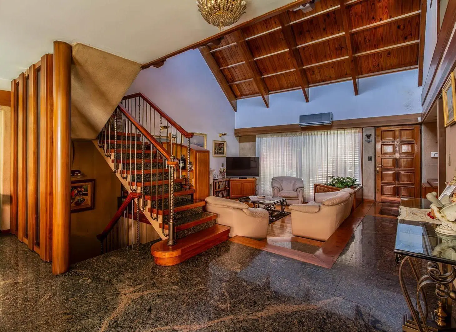 Venta Casa Flores CABA 5 Ambientes 3 dormitorios y escritorio patio quincho garage cubierto 5