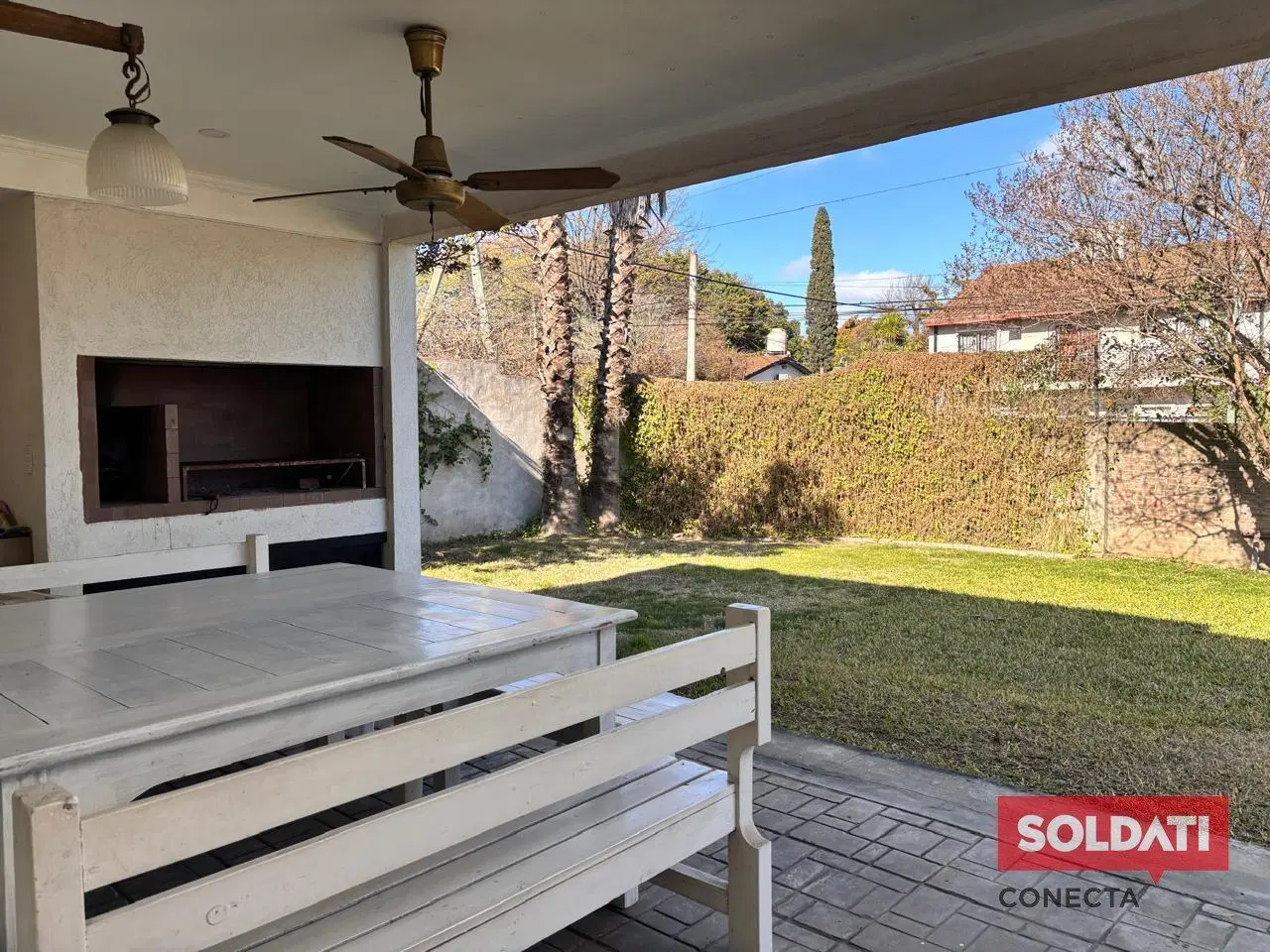 Venta casa Bella Vista, barrio con portón 4