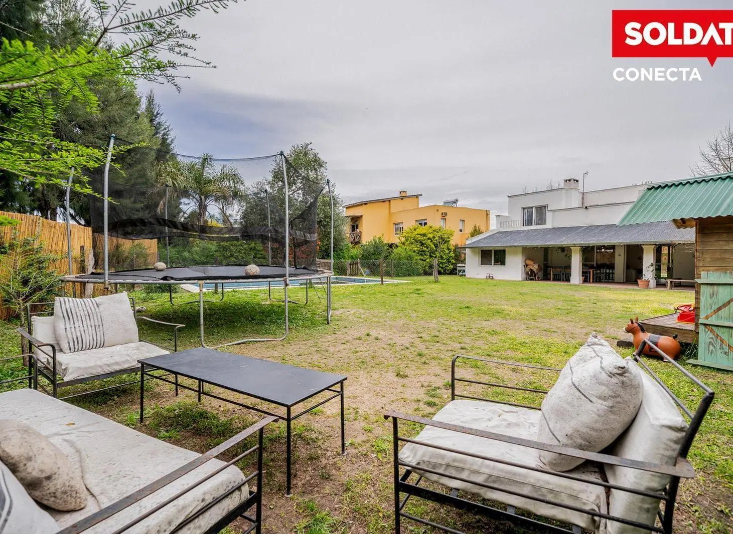 Casa con pileta en venta en barrio Santa Clara - Villanueva 4
